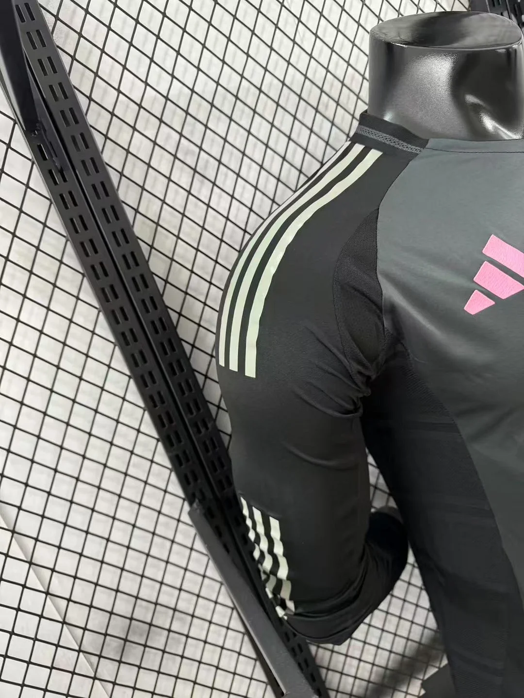 2025/2026 Long Sleeve Player Version Inter Miami Away Soccer Jersey 1:1 Thai Quality - Image 6